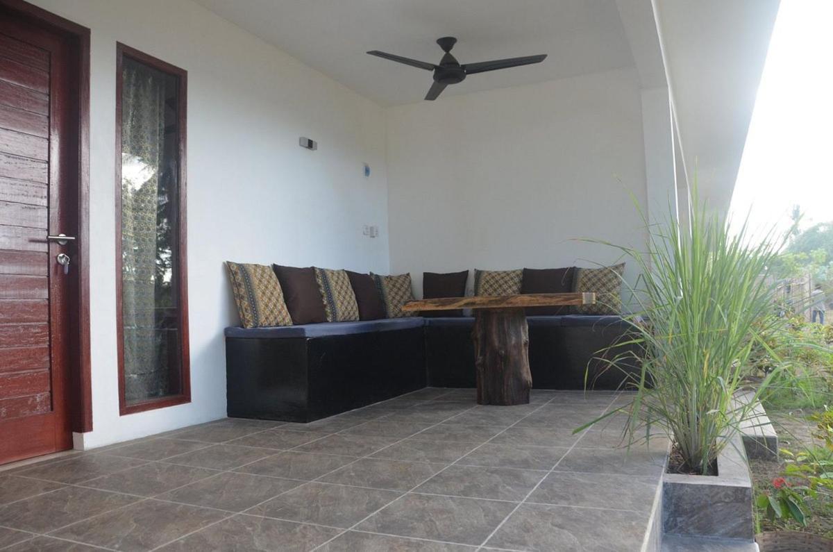 Amigos Bungalows Gili Meno Esterno foto